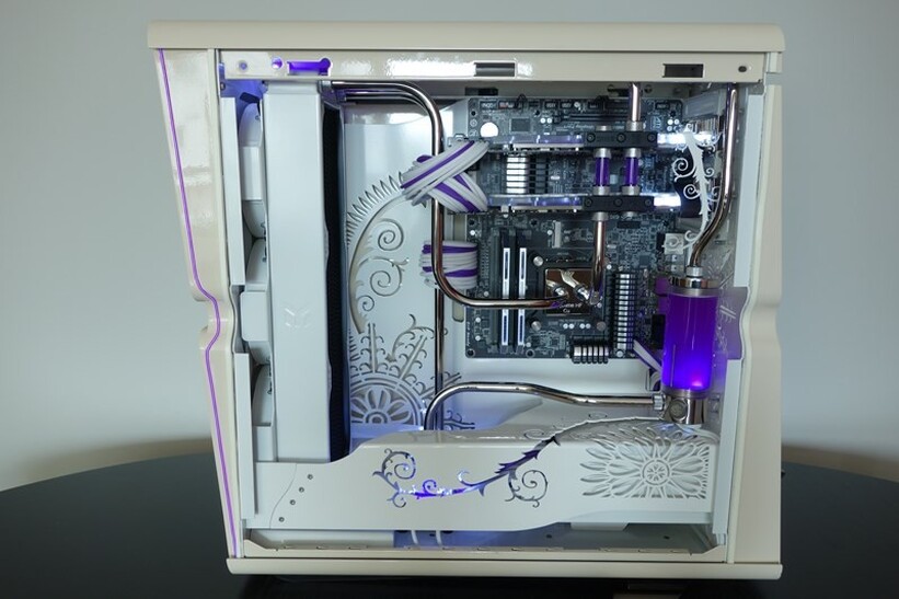 Purpura (Dell XPS 720 Mod) | TechPowerUp Forums