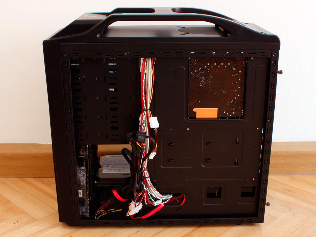 Antec 902 Hard Drive Installation