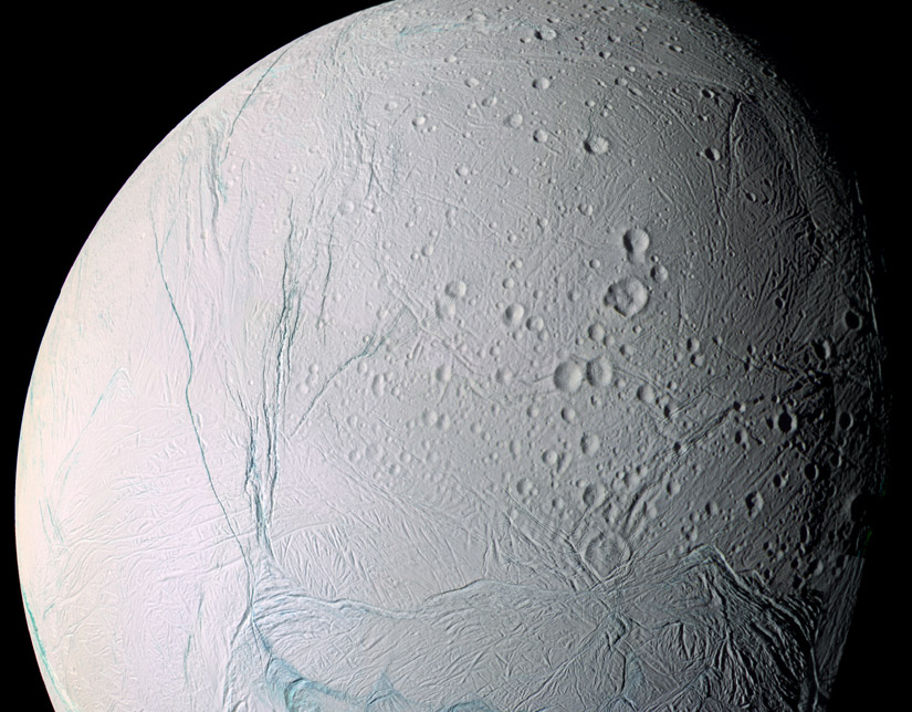 enceladus-zoom.jpg
