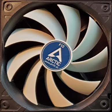 How to the case fan is input/ouput? | Forums
