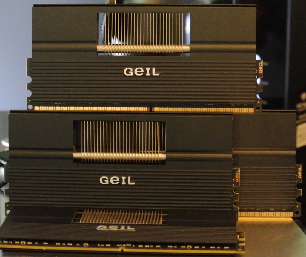 Geil DDR2-800.JPG