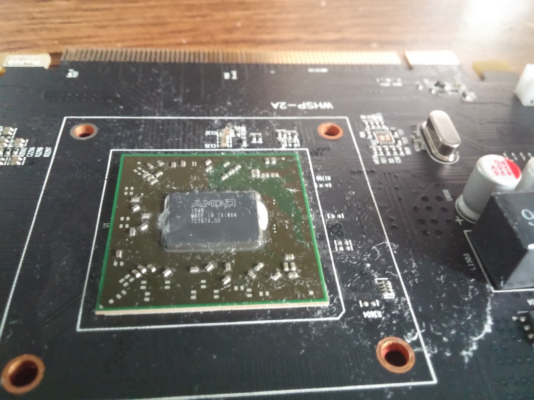 R7-350-AMD-Chip1.jpg