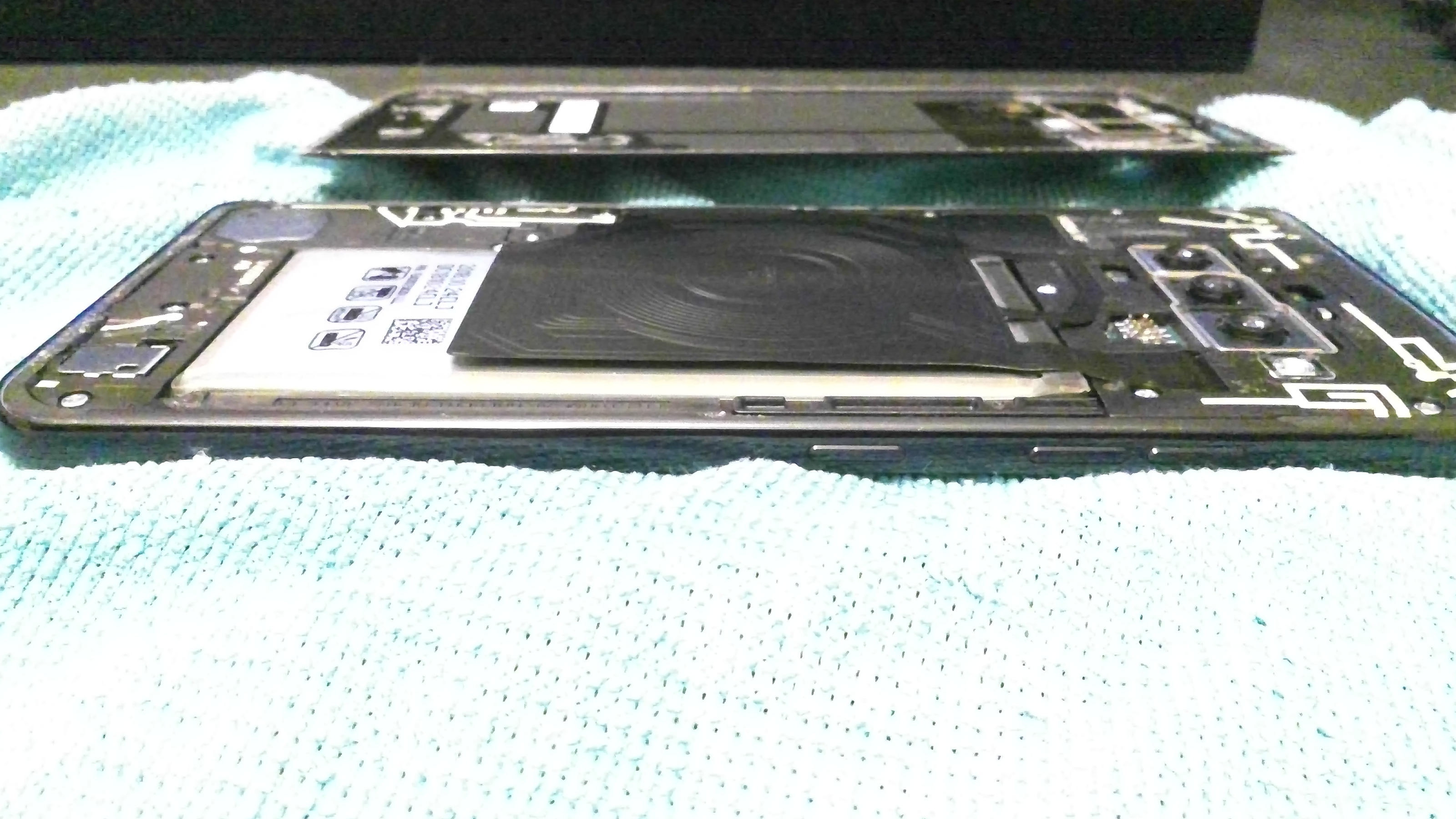 FAILED] Phone Repair Adventure (LG V40 ThinQ)