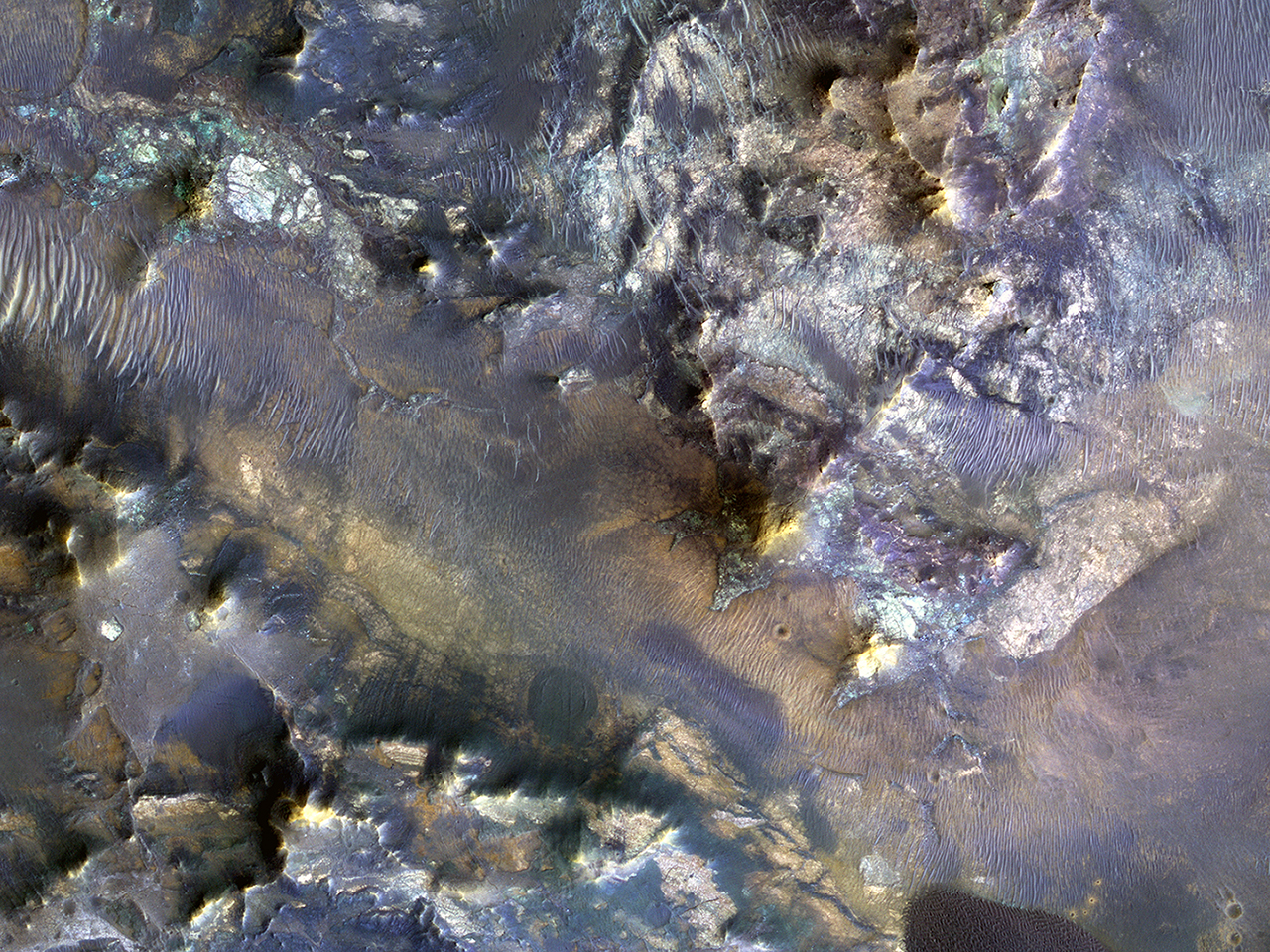 ESP_044161_2005.jpg