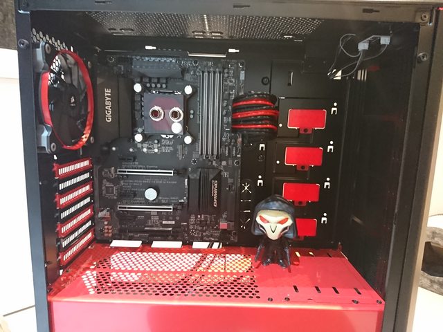 noget stribet Relaterede REAPER - Red And Black - Watercooled - Phanteks P400 | TechPowerUp Forums