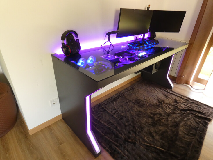 Ultimate Pc Desk By Tankian The Man Techpowerup Forums