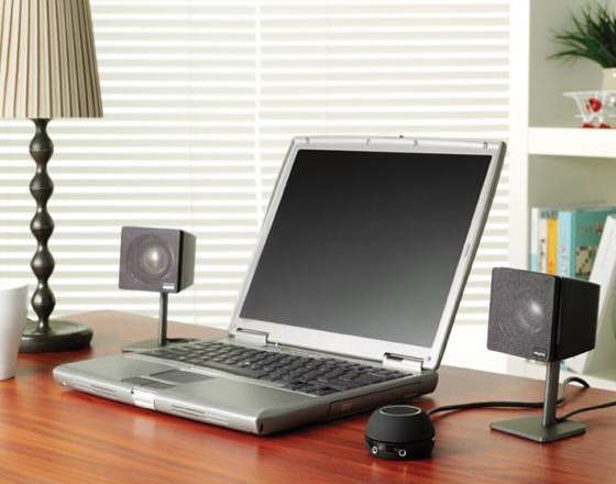 Creative t3 best sale speakers