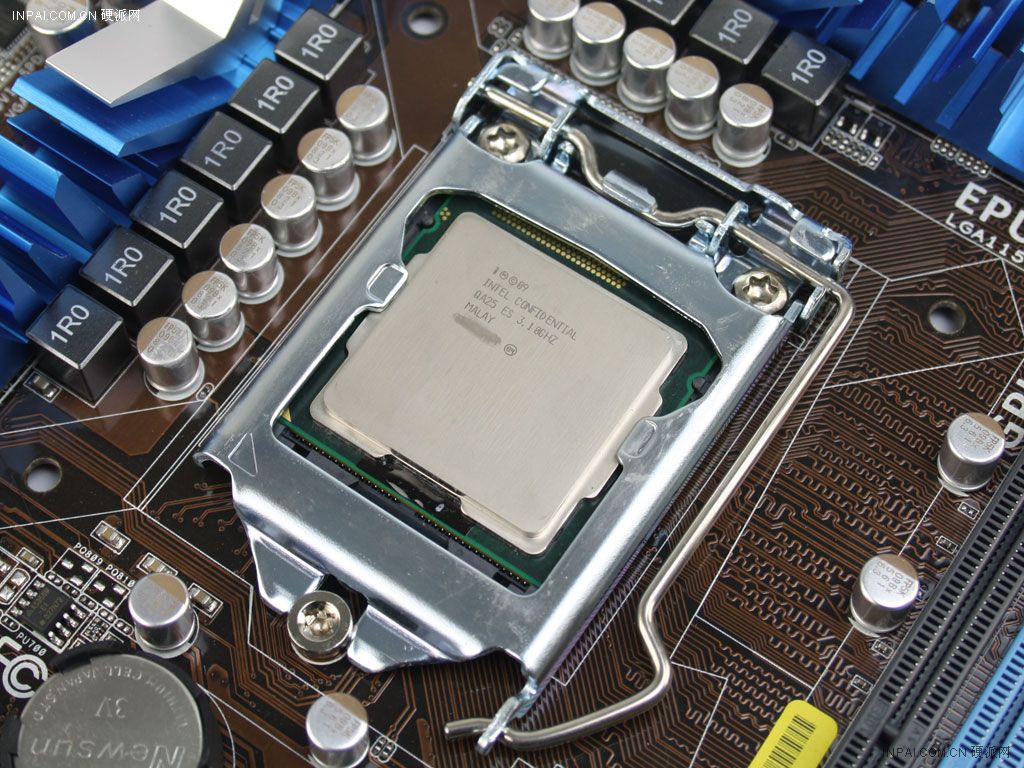 Как правильно подбирать процессор. Процессора Intel g840. Процессор Intel r Pentium r CPU g840. Интел пентиум LGA 1155. G550 процессор.