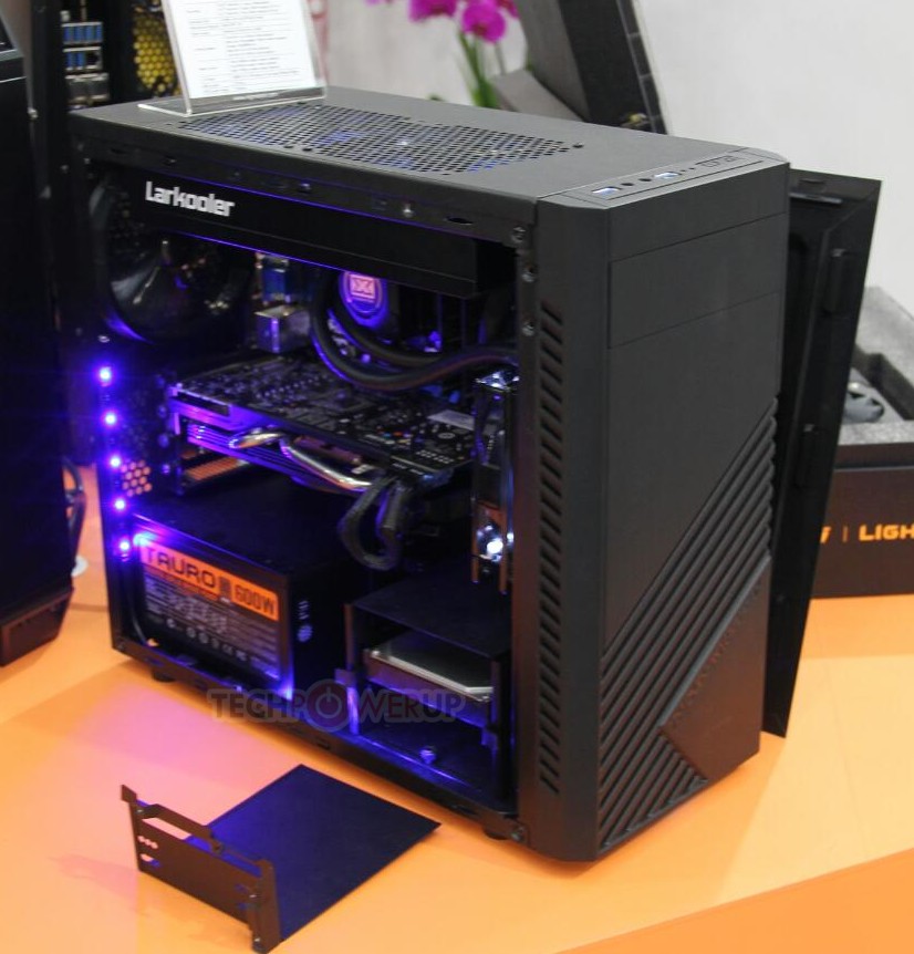 XIGMATEK Announces the Aquarius Plus Queen PC Case