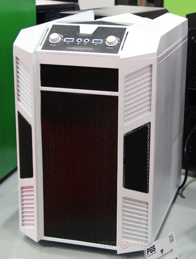 Aerocool Xpredator Cube Boîtier PC Blanc