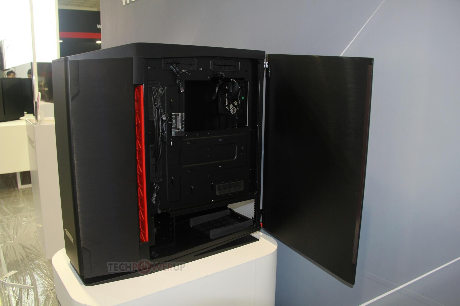 Antec Unveils Stunning Signature S10 Chassis Techpowerup