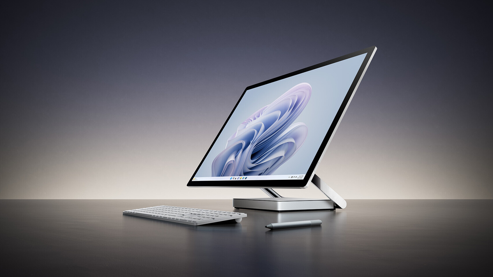 Microsoft Surface Studio 2+ Hands On: The Classic All-in-One Gets New Bits