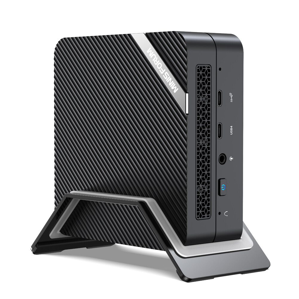 Minisforum Announces UM690 Mini-PC with AMD Ryzen 9 6900HX and Superfast  USB4