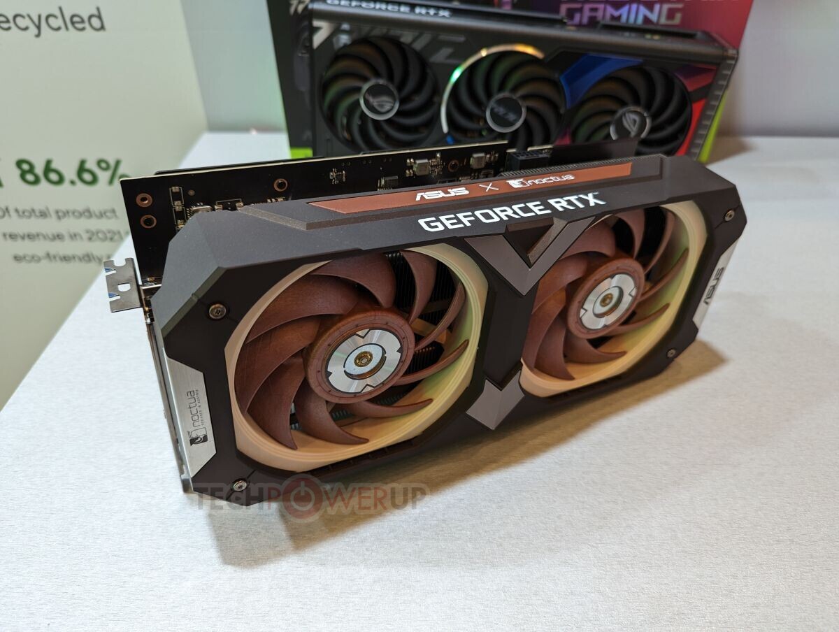 Hands-On With The Chonky ASUS GeForce RTX 4080 Noctua Edition Graphics  Card, It's Massive, Cool & Silent!