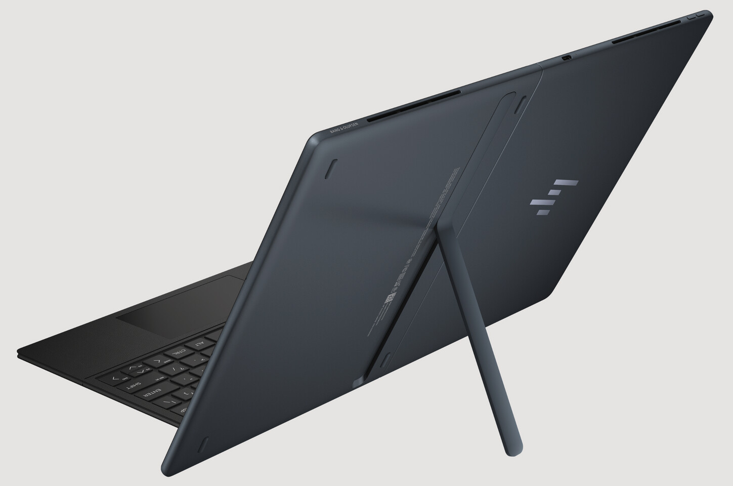 HP's $5,000 Spectre Fold might be the best flexible-screen laptop yet