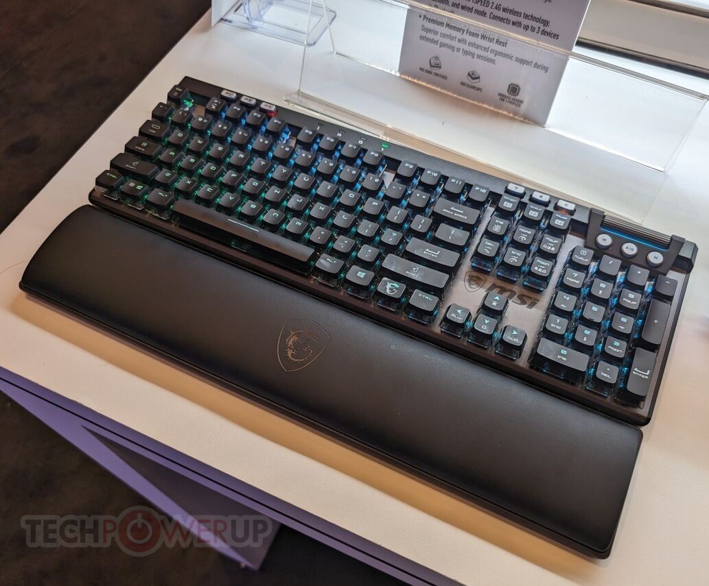 MSI Reveals STRIKE PRO WIRELESS Gaming Keyboard at CES