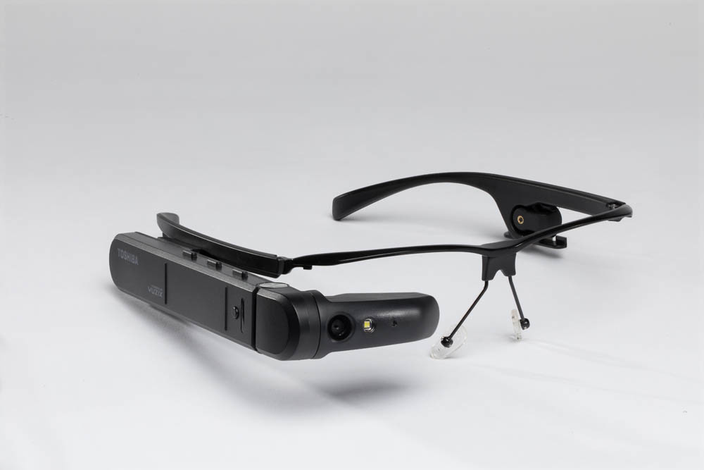 Toshiba  dynaEdge AR Smart Glasses