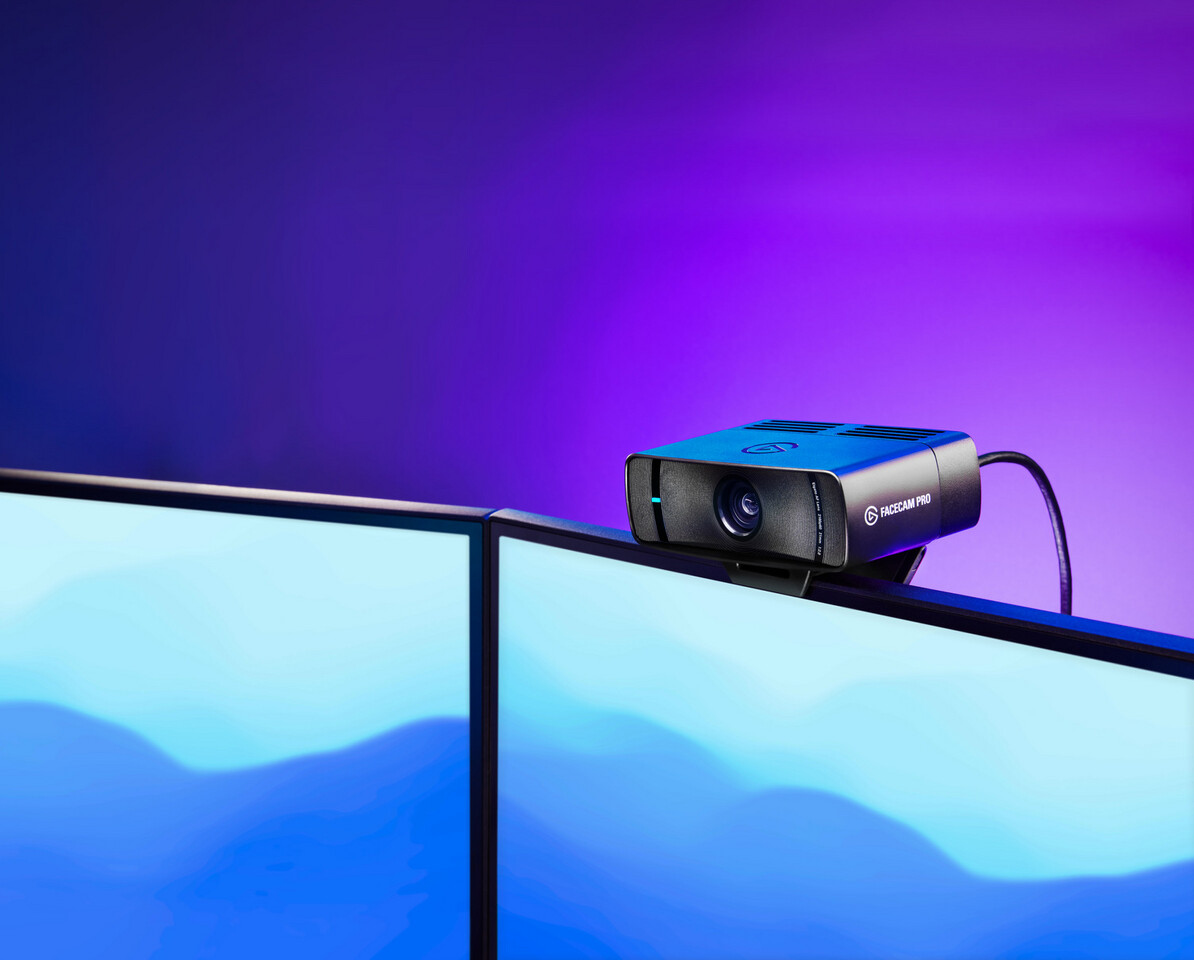 Best Gaming Facecam For 2022  Logitech c920 HD Pro 1080p Webcam