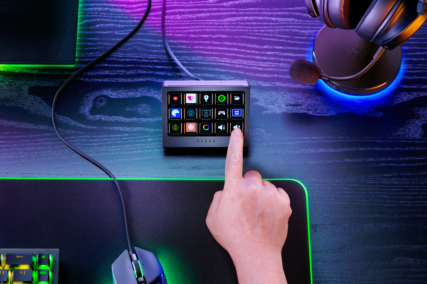 Razer Stream Controller X is Now Available | TechPowerUp
