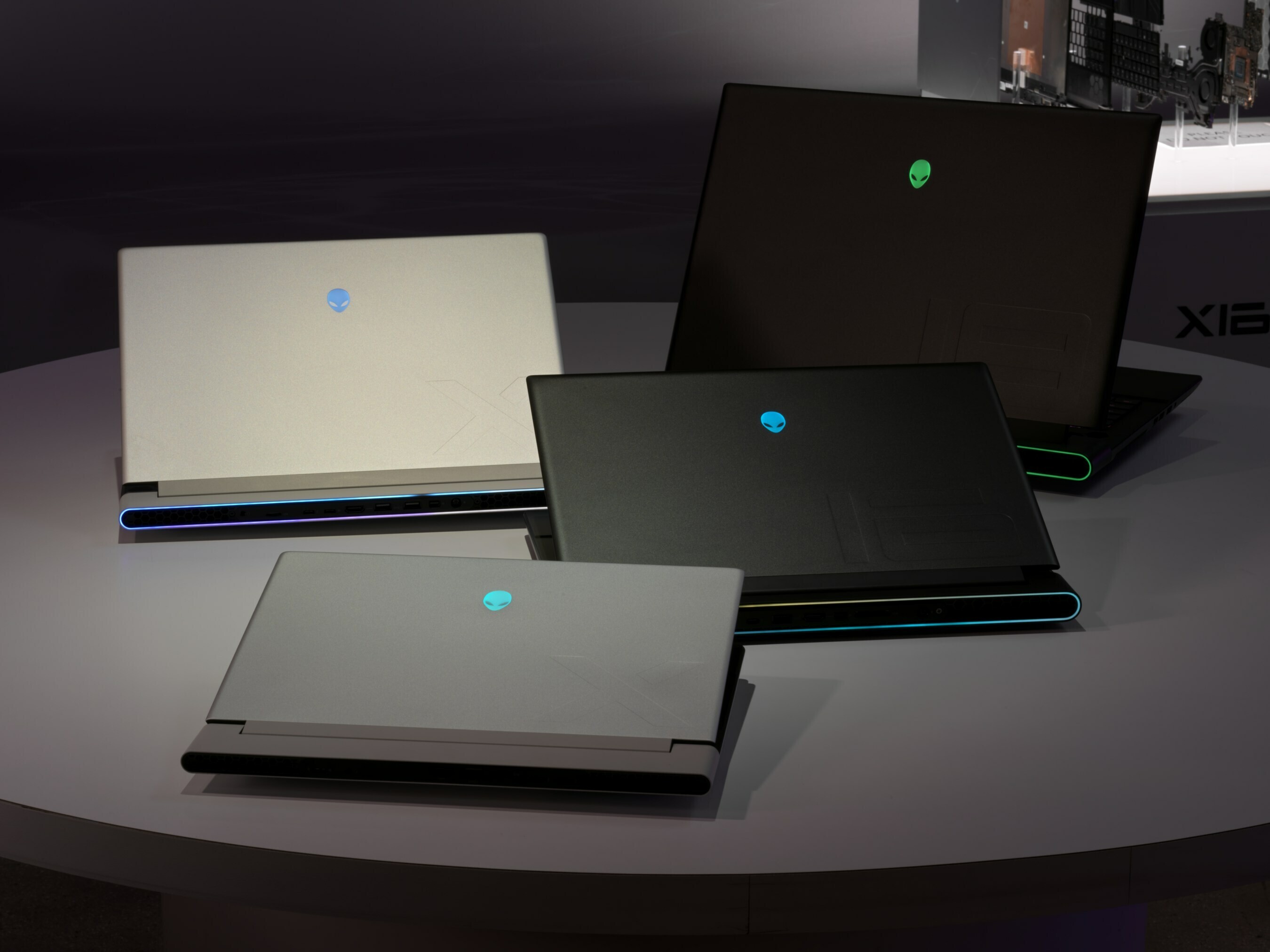 (PR) Alienware Revamps its Iconic Laptop Armada at CES 2023