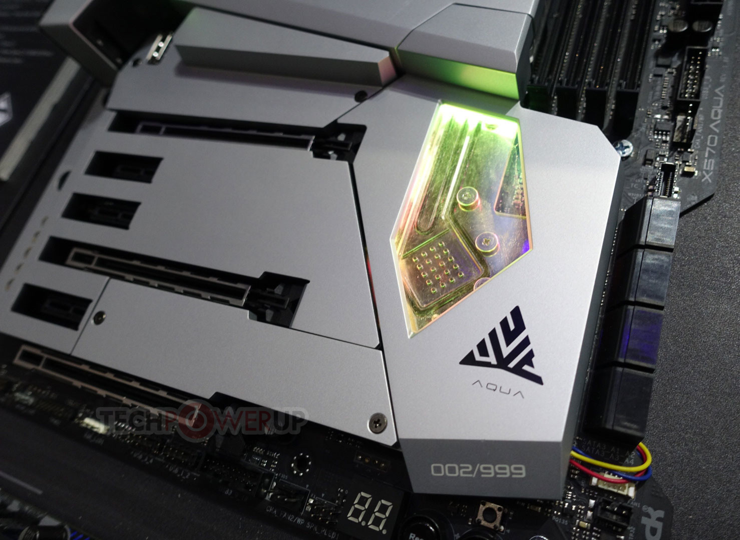 ASRock X570 Aqua is a $1000 Zen2-ready Liquid-Cooled Monsterboard ASRock X570 Aqua is a $1000 Zen2-ready Liquid-Cooled Monsterboard