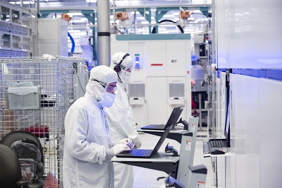Semiconductor Makers Don't Expect Russia-Ukraine War to Worsen Chip Shortages