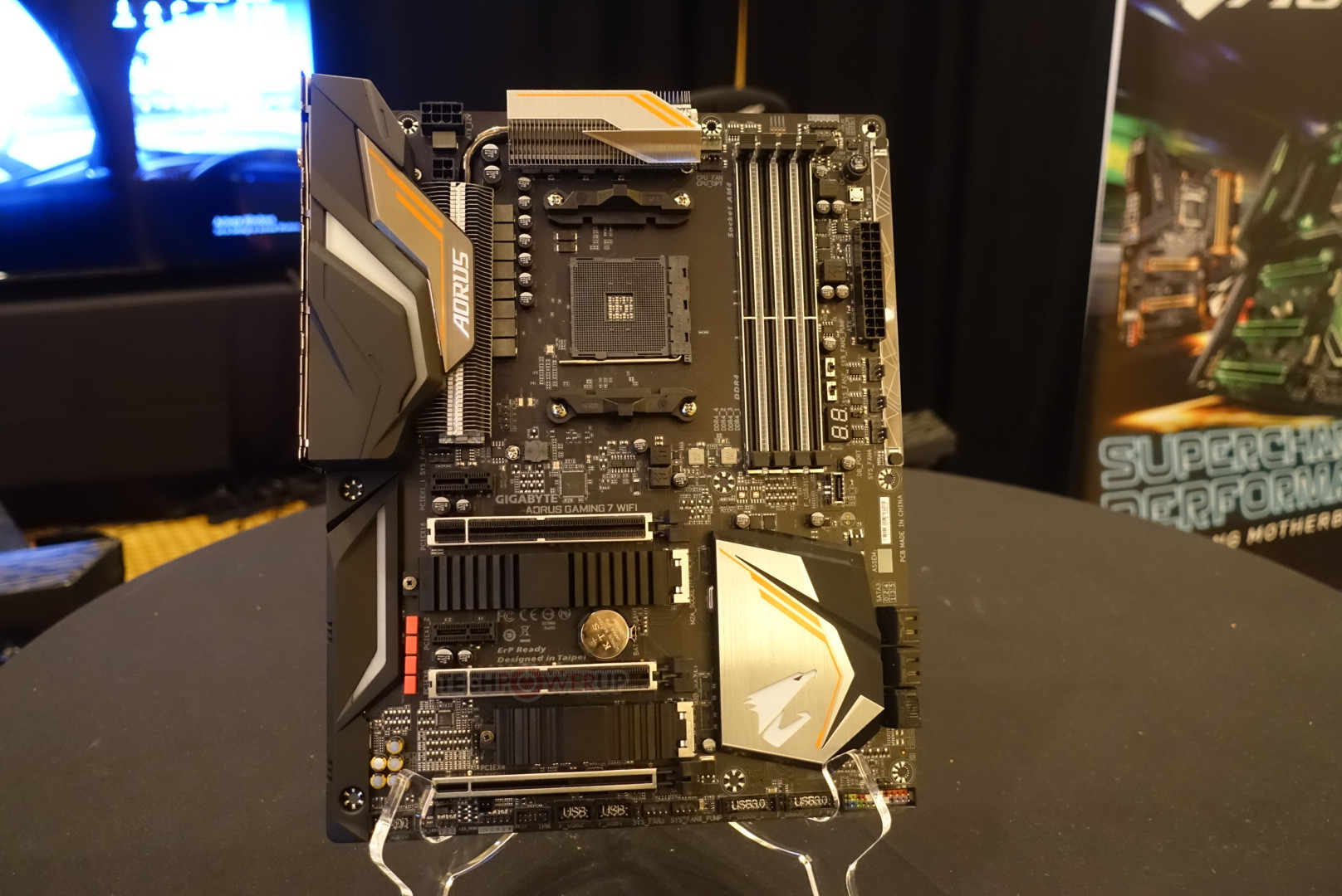 X470 gaming 7