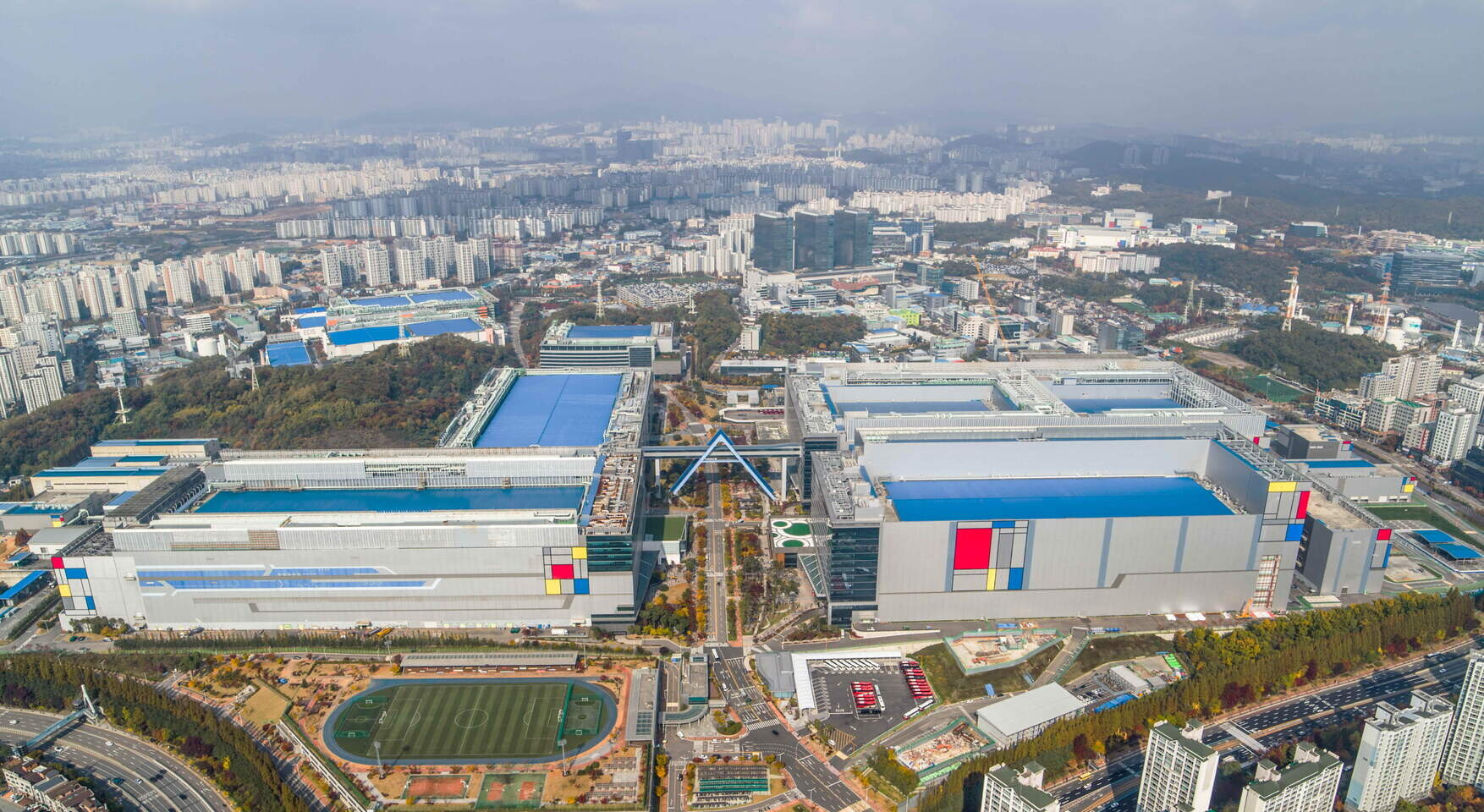 (PR) Samsung Begins Chip Production Using 3nm Process Technology With GAA Architecture
