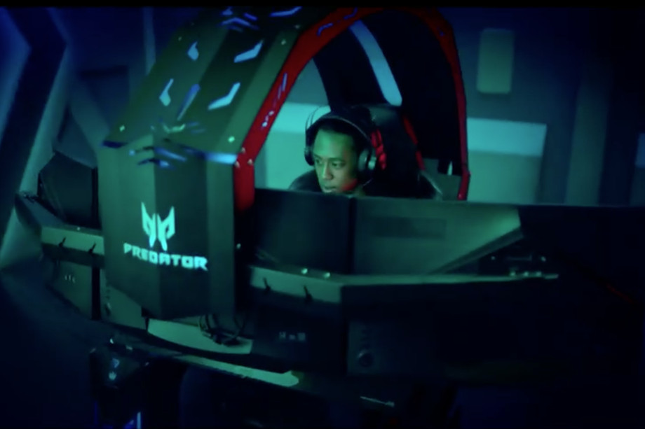 ACER Predator Thronos