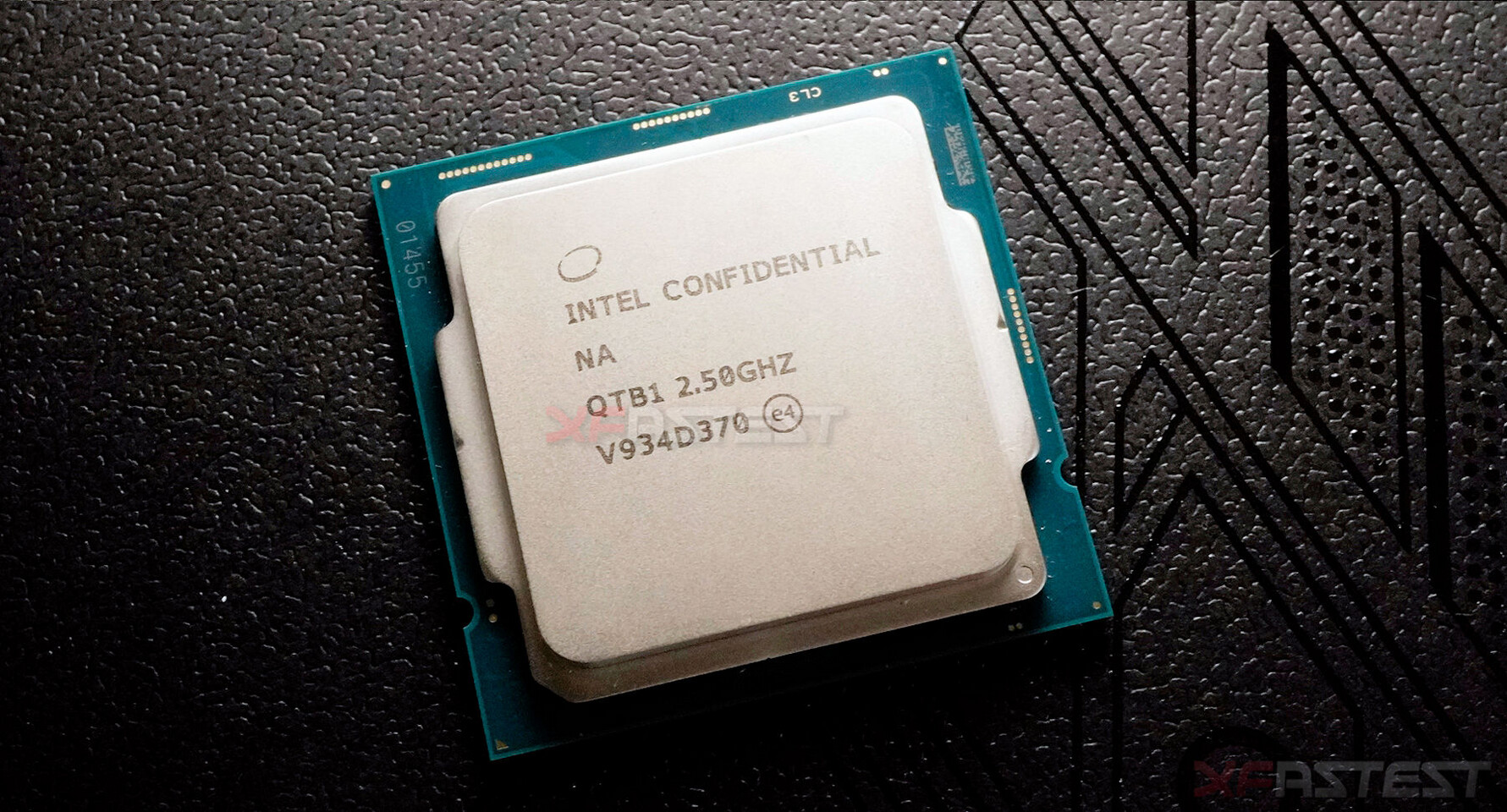 Intel Core i9-10900 10-core CPU Pictured | TechPowerUp