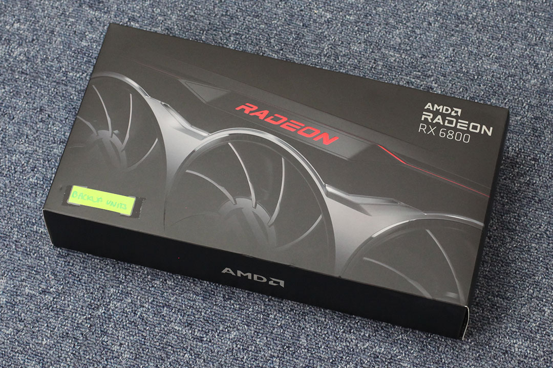 AMD Radeon RX 6800 and RX 6800 XT Unboxing - Radeon RX 6800 Unboxing