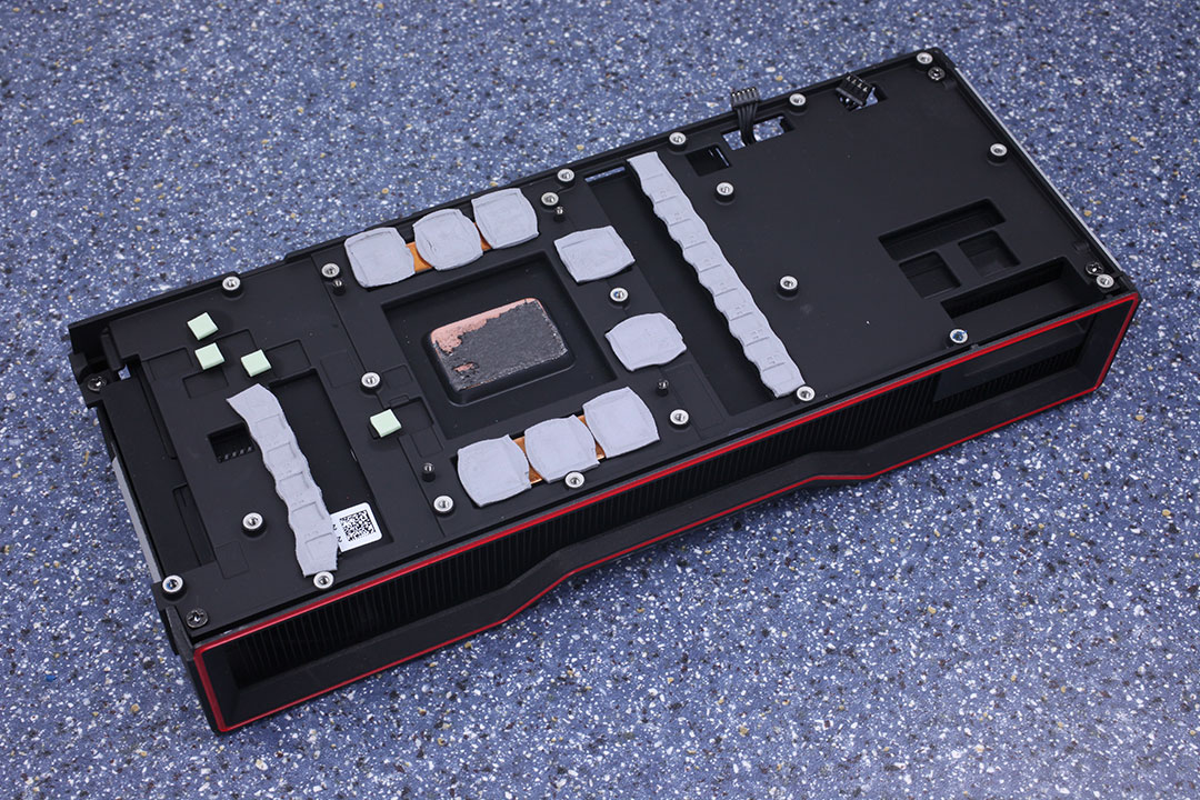 AMD Radeon RX 6800 XT Review - NVIDIA is in Trouble - Pictures & Teardown