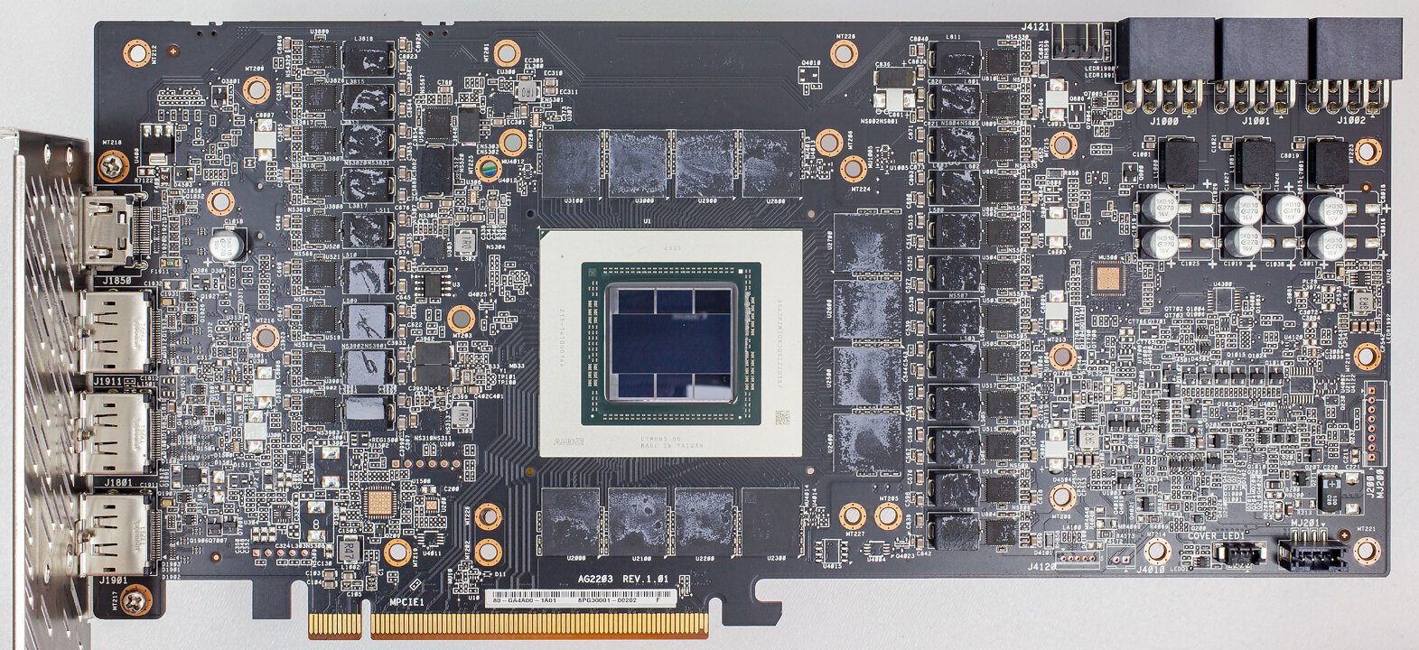 ASRock Radeon RX 7900 XTX Taichi White Review - O_o Sexy - Circuit 