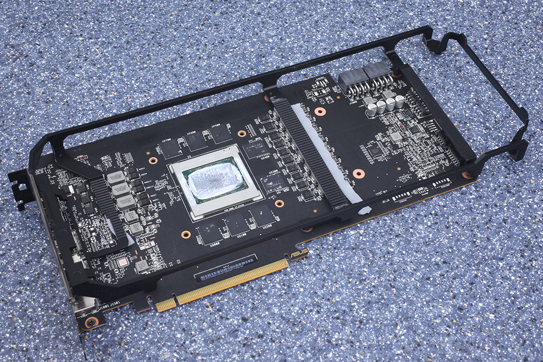 ASUS Radeon RX 6800 STRIX OC Review - Pictures & Teardown