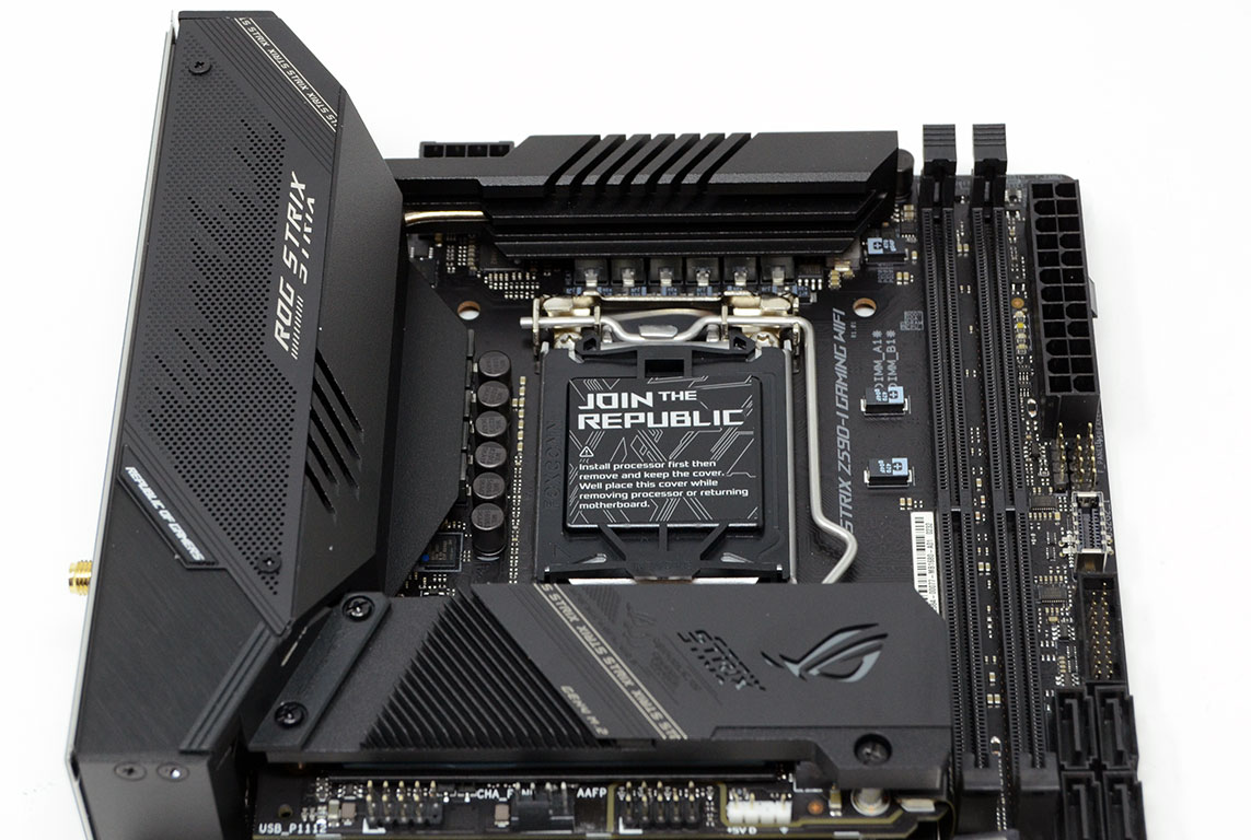 ASUS ROG STRIX Z590-I Gaming WiFi Review - Board Layout | TechPowerUp