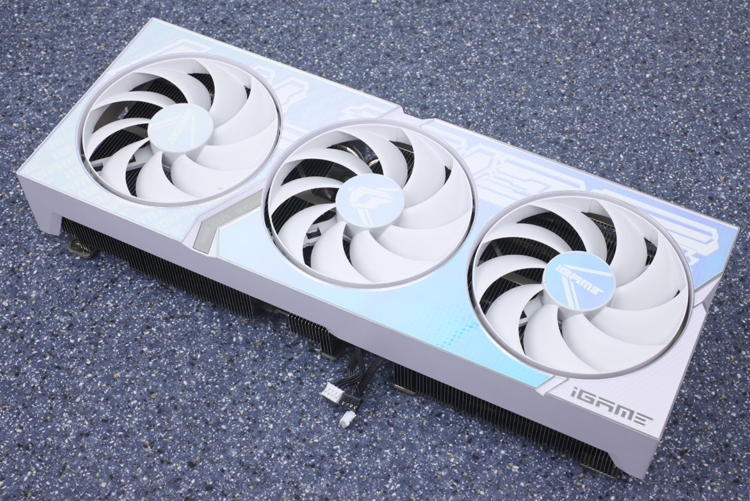 Colorful GeForce RTX 4080 Ultra White OC Review