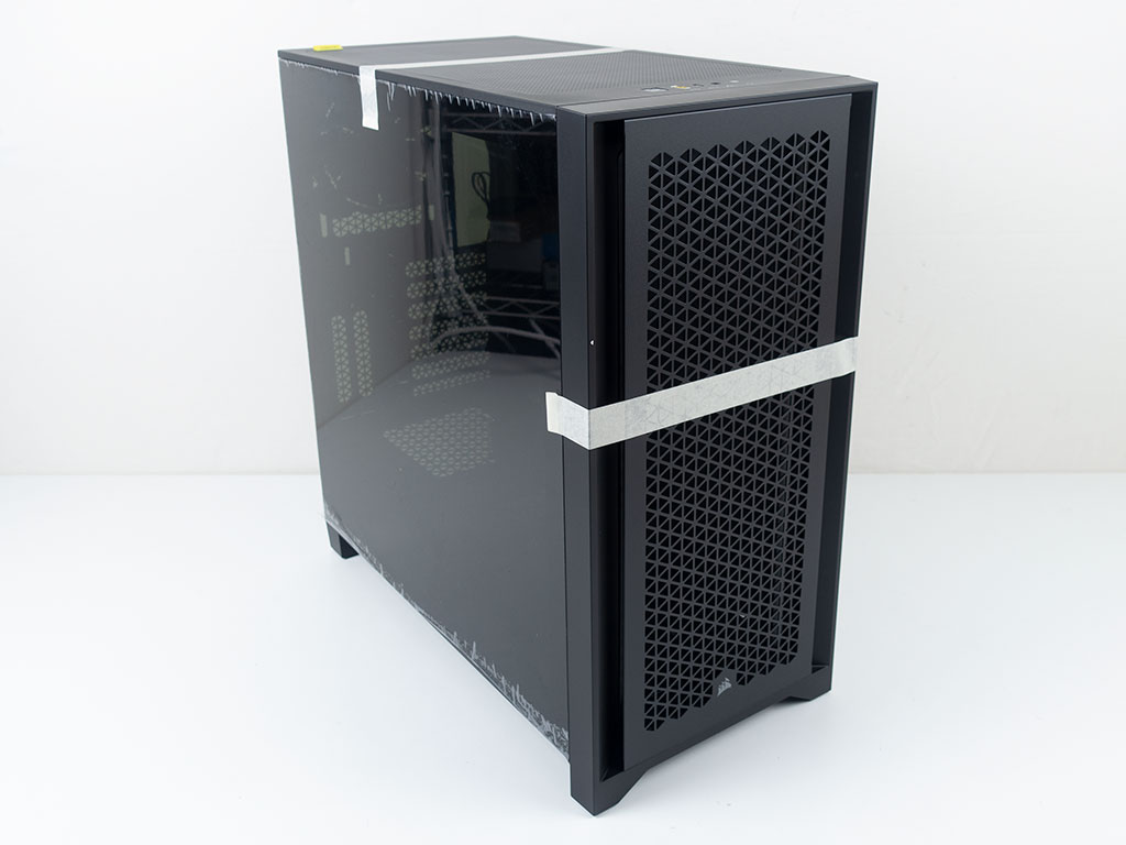 Corsair 4000D Airflow Review - A Solid Performer with Attention to Detail -  A Closer Look - Outside
