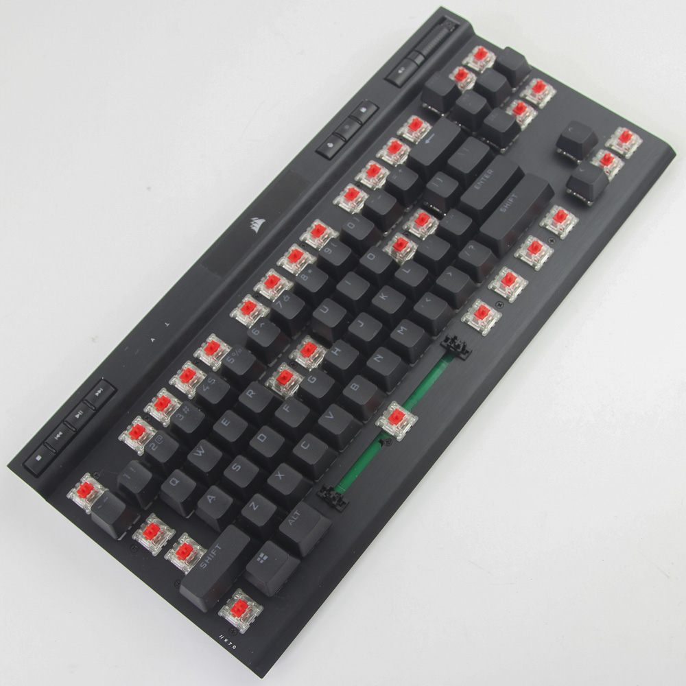 Tog Smag Landskab CORSAIR K70 RGB TKL CHAMPION SERIES Keyboard + Mint Green Replacement  Keycaps Review - Disassembly | TechPowerUp