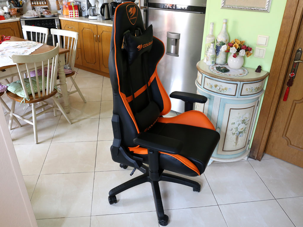 Cougar Armor Gaming Chair Review - A Closer Look & Usage Experience