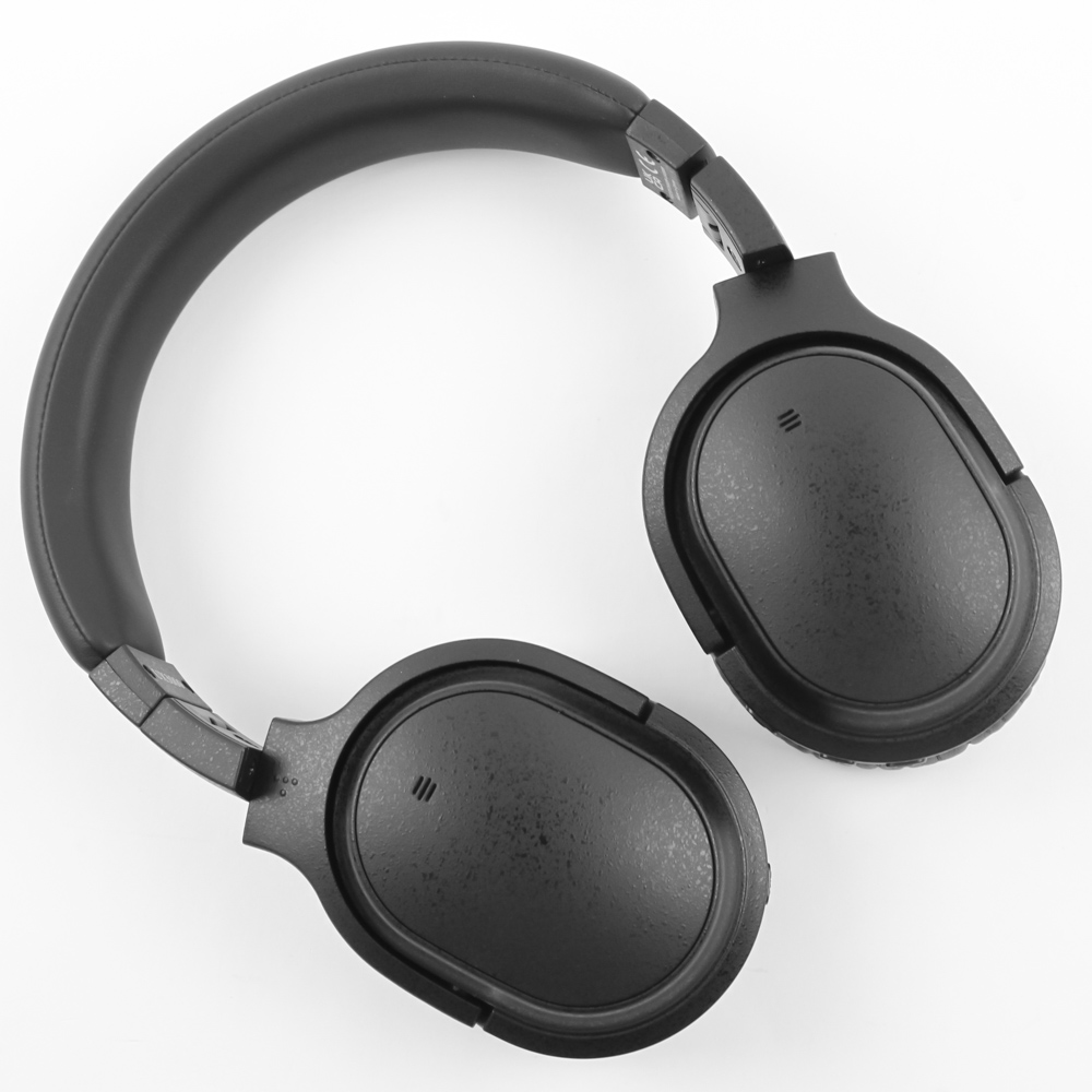 final UX3000 Wireless Noise Canceling Headphones Review - Closer