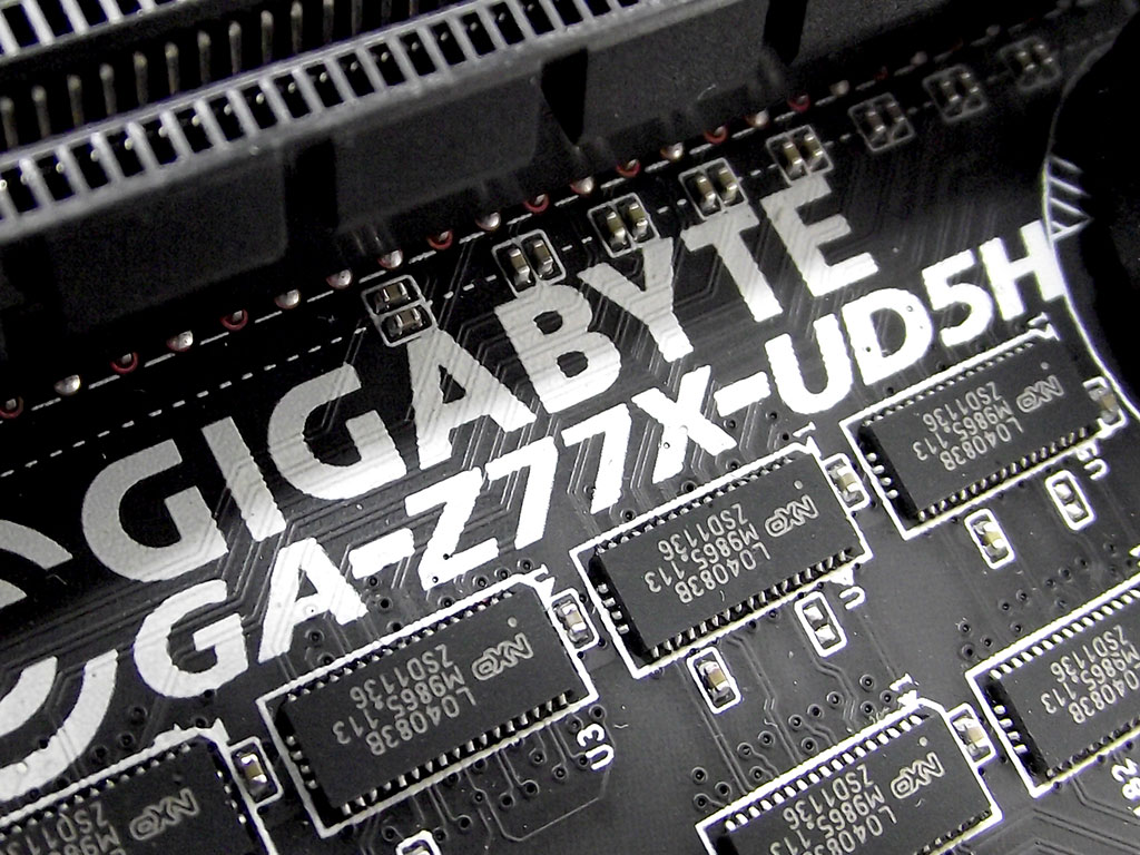 Gigabyte Z77X-UD5H WiFi Intel Z77 Express LGA 1155 Review