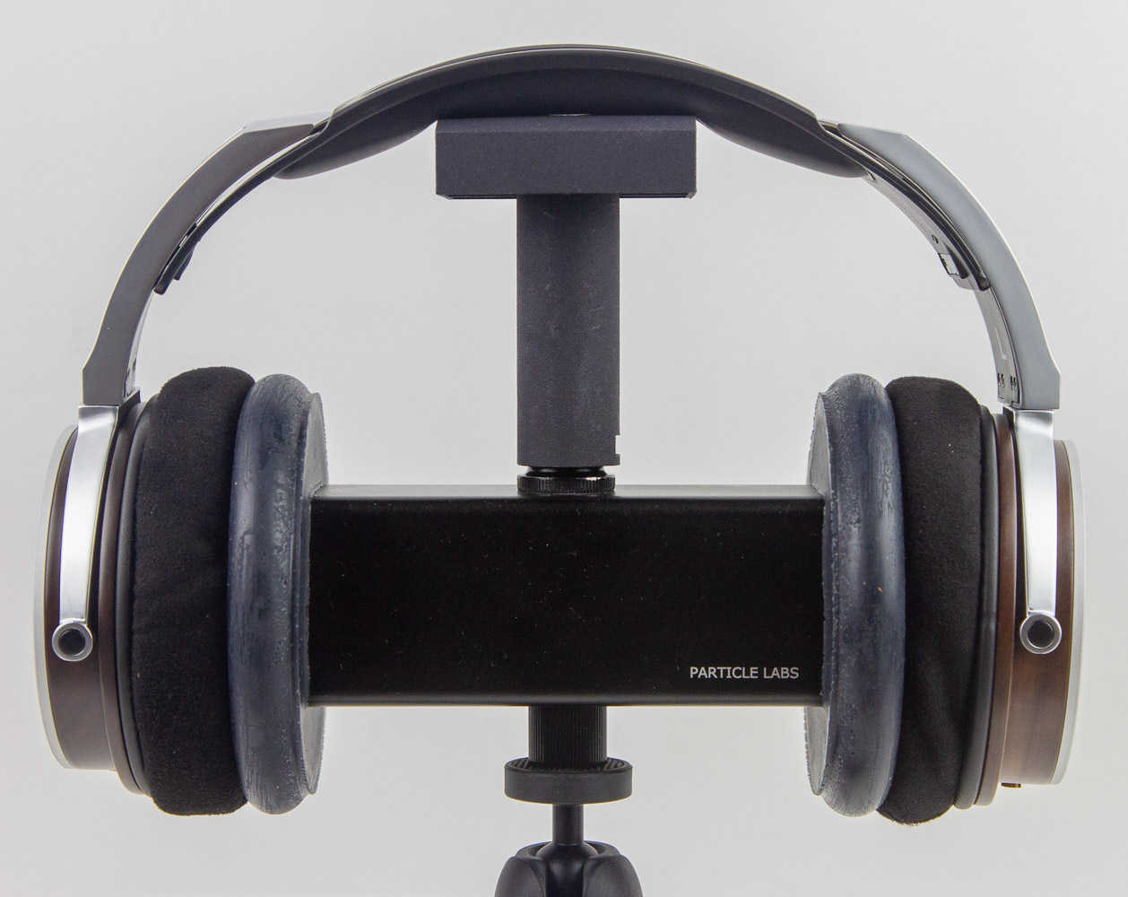 HarmonicDyne Zeus Open-back Over-Ear Headphones Review - Fit