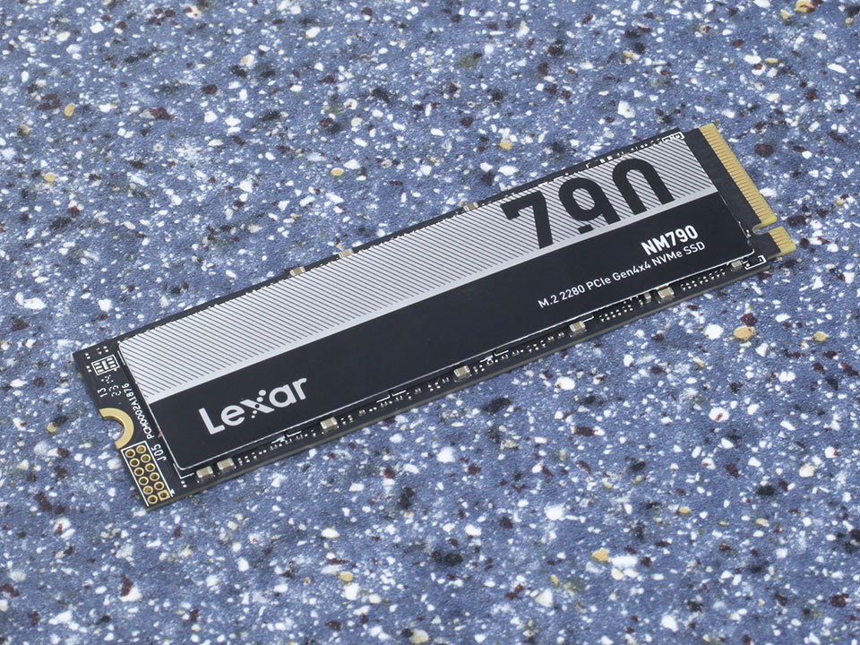 Lexar NM790 4 TB Review - Tons of Fast Storage at a Great Price - Pictures  & Components