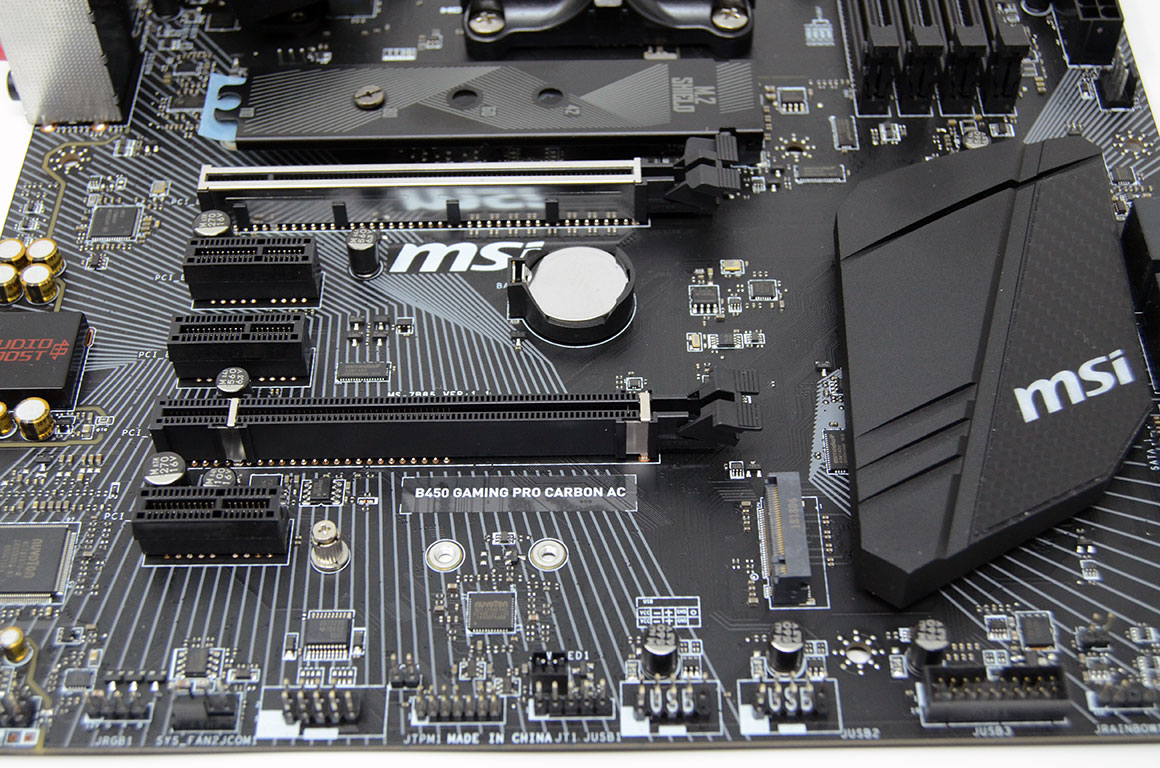 MSI B450 GAMING PRO CARBON Review - Layout