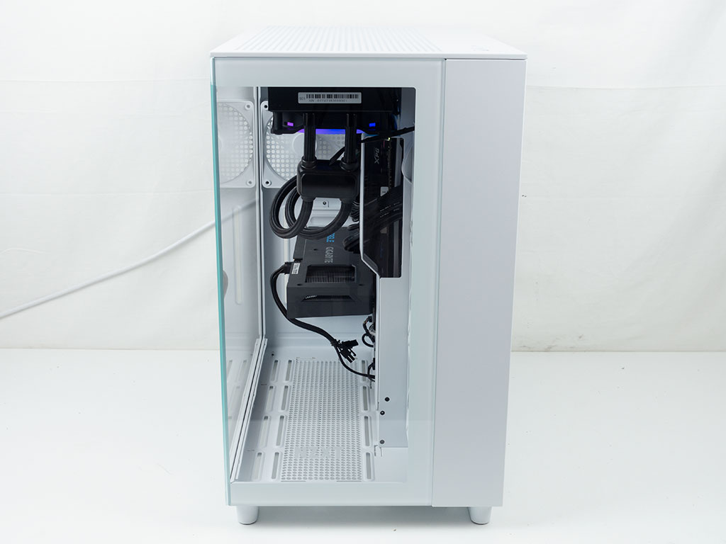 NZXT H9 Flow Review - Assembly & Finished Looks | TechPowerUp