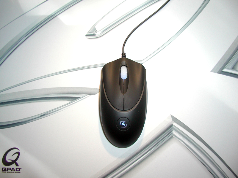 Quick Review: QPAD 5K Gaming Mouse with HeatoN and CT Mousepads