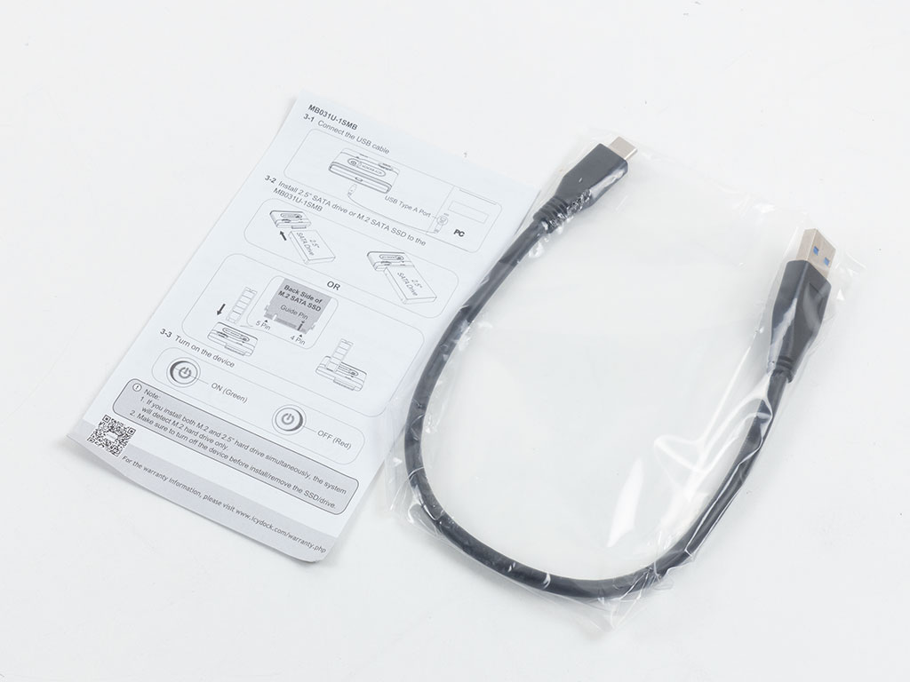 ICY DOCK EZ-Adapter MB031U-1SMB - Adaptateur USB-A pour HDD/SSD 2,5 et M.2  SATA - Convertisseur / Adaptateur - ICY DOCK