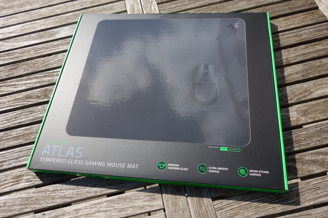 Razer Atlas Mouse Pad Review - Packaging, Build Quality