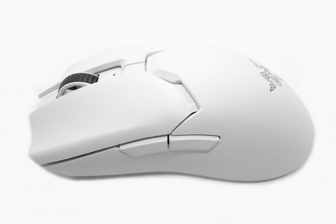 Razer Viper V2 Pro Gaming Mouse Review - Shape & Dimensions 