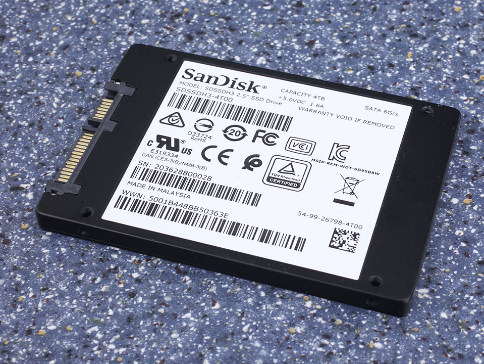 SanDisk Ultra 4 TB 2.5" SSD - Pictures Components | TechPowerUp